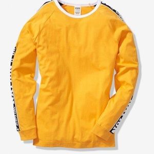 Victoria’s Secret pink tee